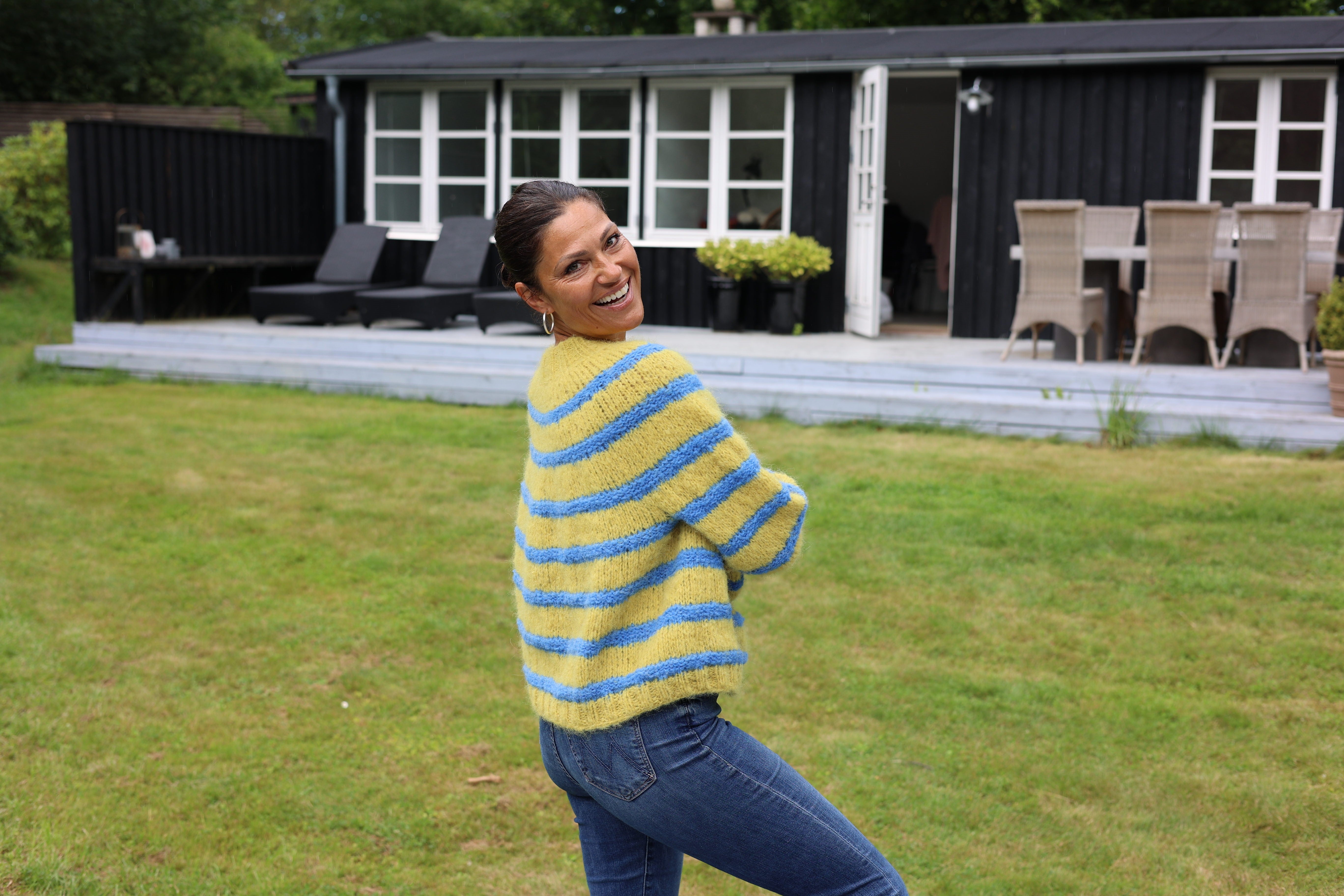 BEGINNER SWEATER J